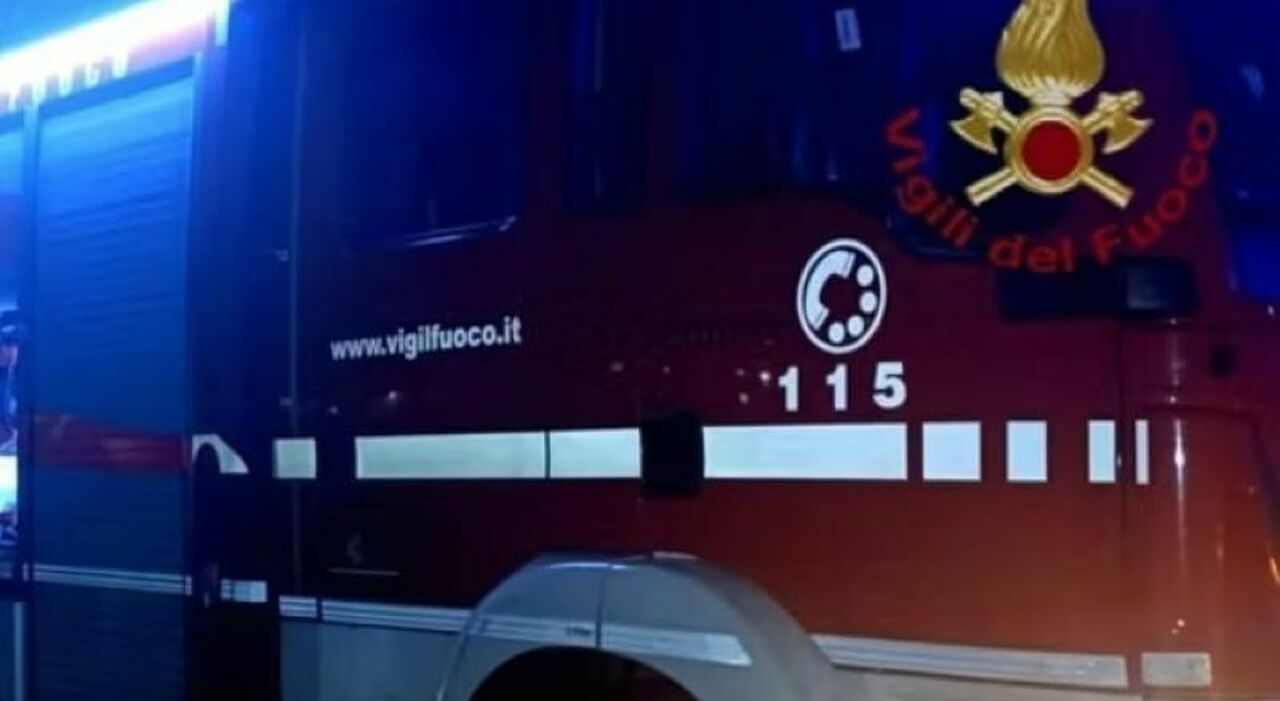 Crollata una palazzina nel Casertano: quattro persone estratte vive si cercano i dispersi