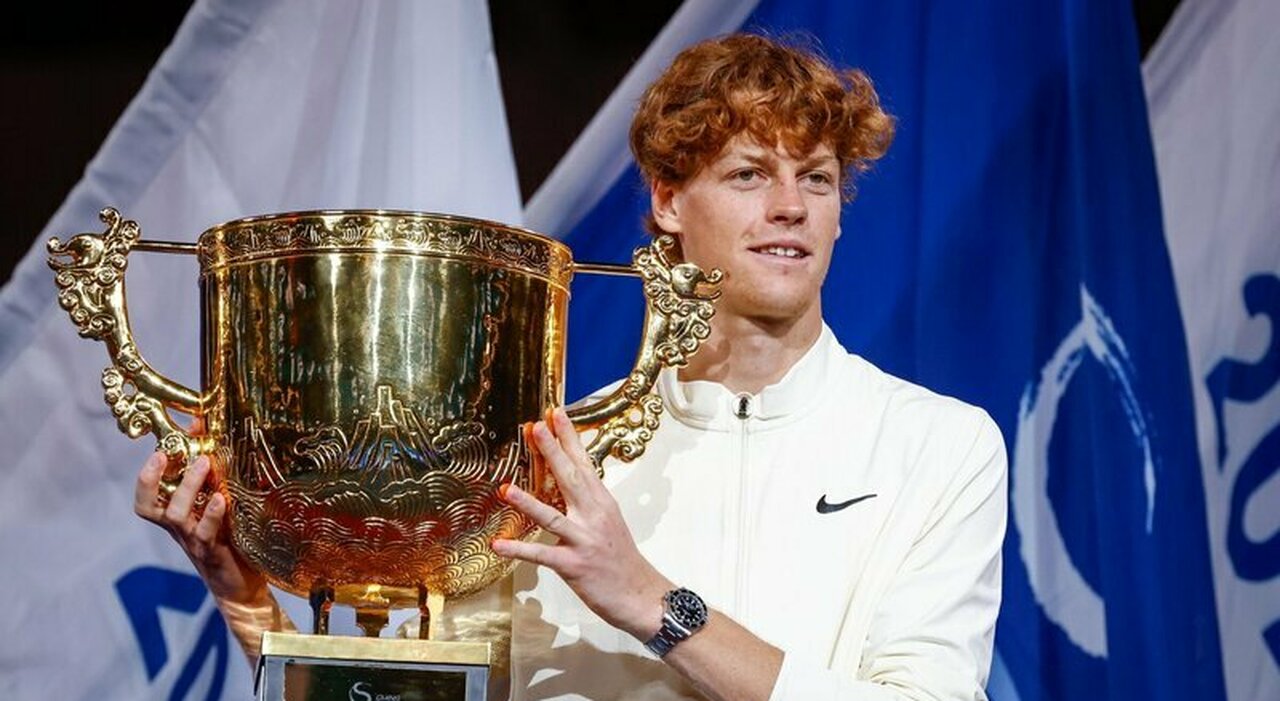 Sinner, quanto guadagna il tennista? Il patrimonio tra premi e sponsor da oltre 12 milioni di euro Sinner, quanto guadagna il tennista? Il patrimonio tra premi e sponsor da oltre 12 milioni di euro
