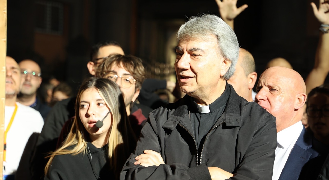 Don Mimmo Battaglia nominato cardinale dal Papa: chi sono gli altri cardinali scelti