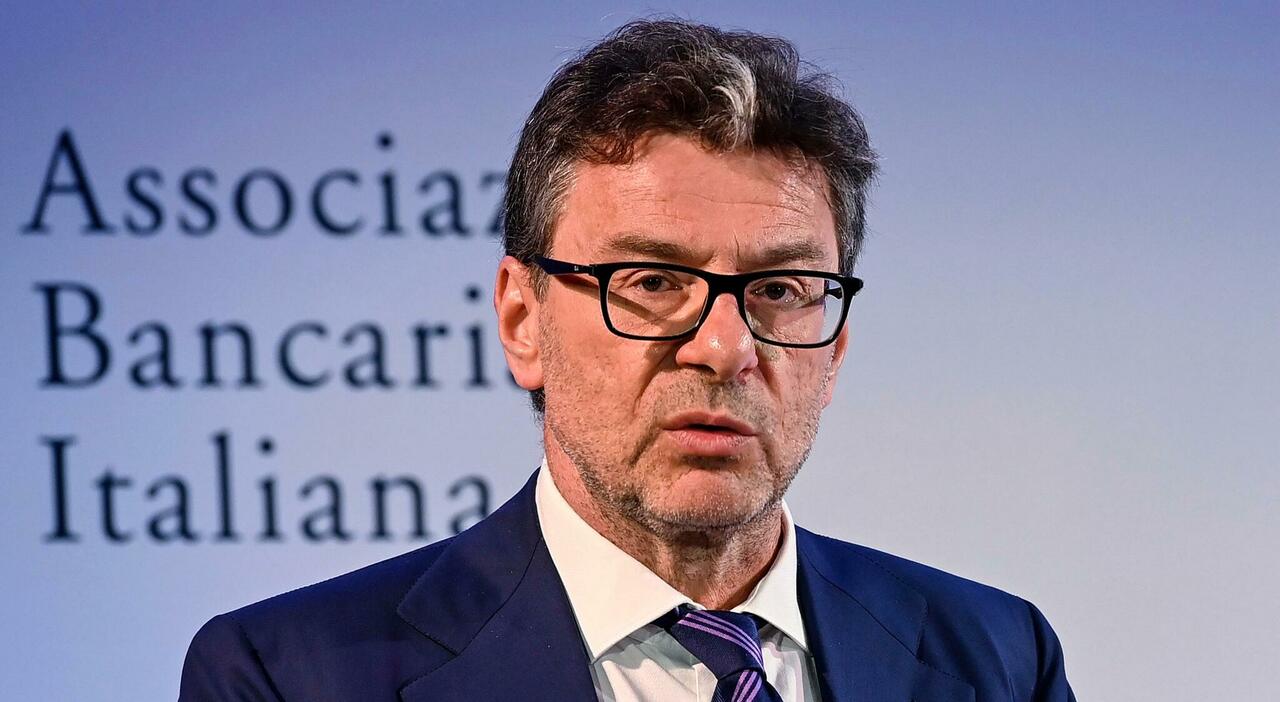 Meno tasse per chi fa figli, la proposta di Giorgetti (con il nodo risorse): quoziente familiare per le detrazioni e sconti fiscali