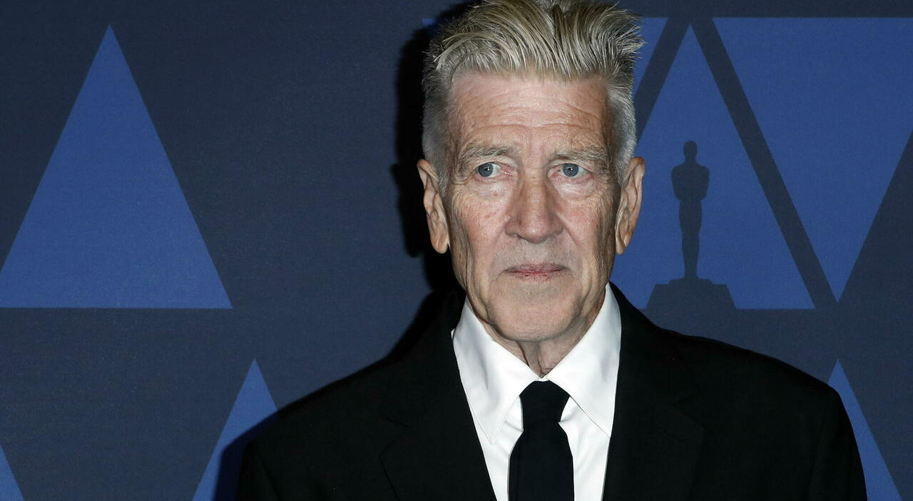 David Lynch morto a 78 anni, addio al regista di Mulholland Drive e Twin Peaks