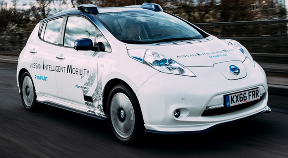 La Nissan Leaf a guida autonoma per le strade di Londra