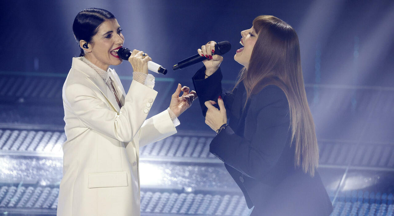 Sanremo 2025, pagelle serata cover in diretta. Giorgia e Annalisa, standing ovation (6,5). Pino Daniele rivive con Rocco Hunt (8)