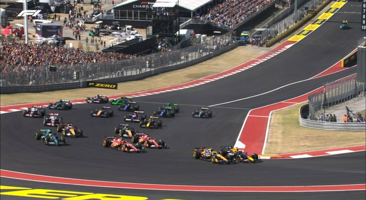 GP di Austin, la diretta: Leclerc comanda su Verstappen e Sainz, Hamilton in ghiaia, entra la safety car