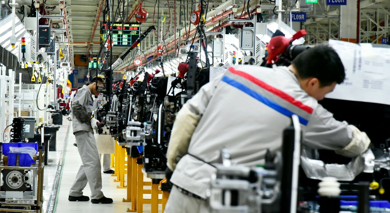 Una fabbrica Stellantis in Cina