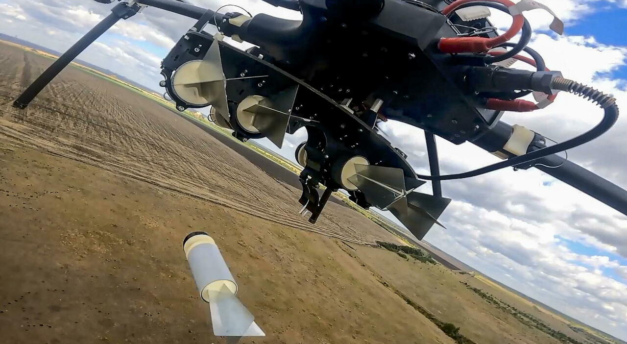 Ucraina, in un drone-esca di Mosca trovati componenti occidentali: la denuncia di Kiev e il problema della tecnologia globale