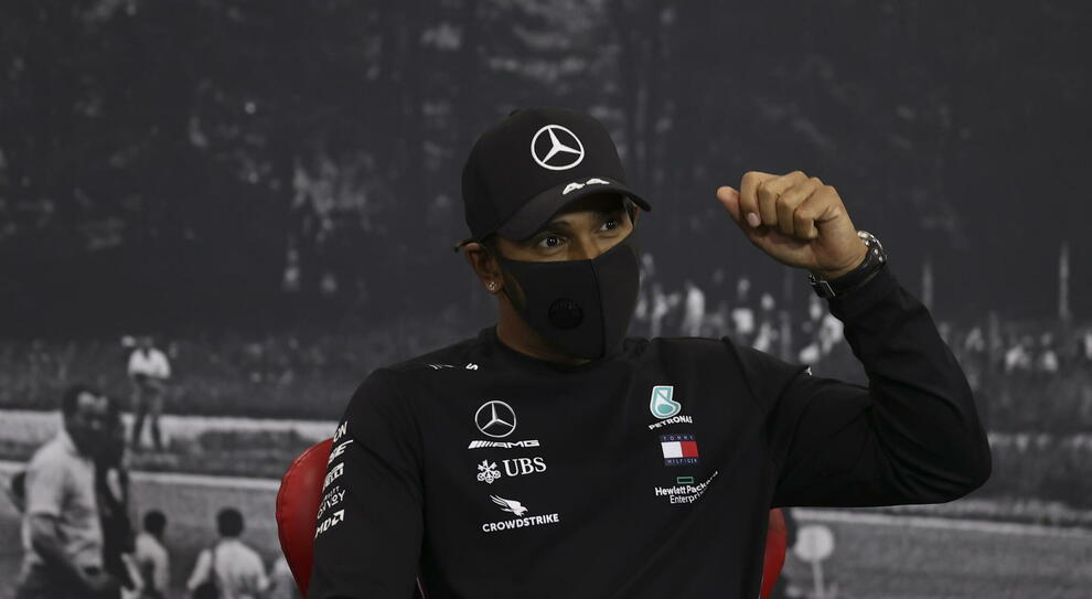Il sei volte campione del mondo Lewis Hamilton