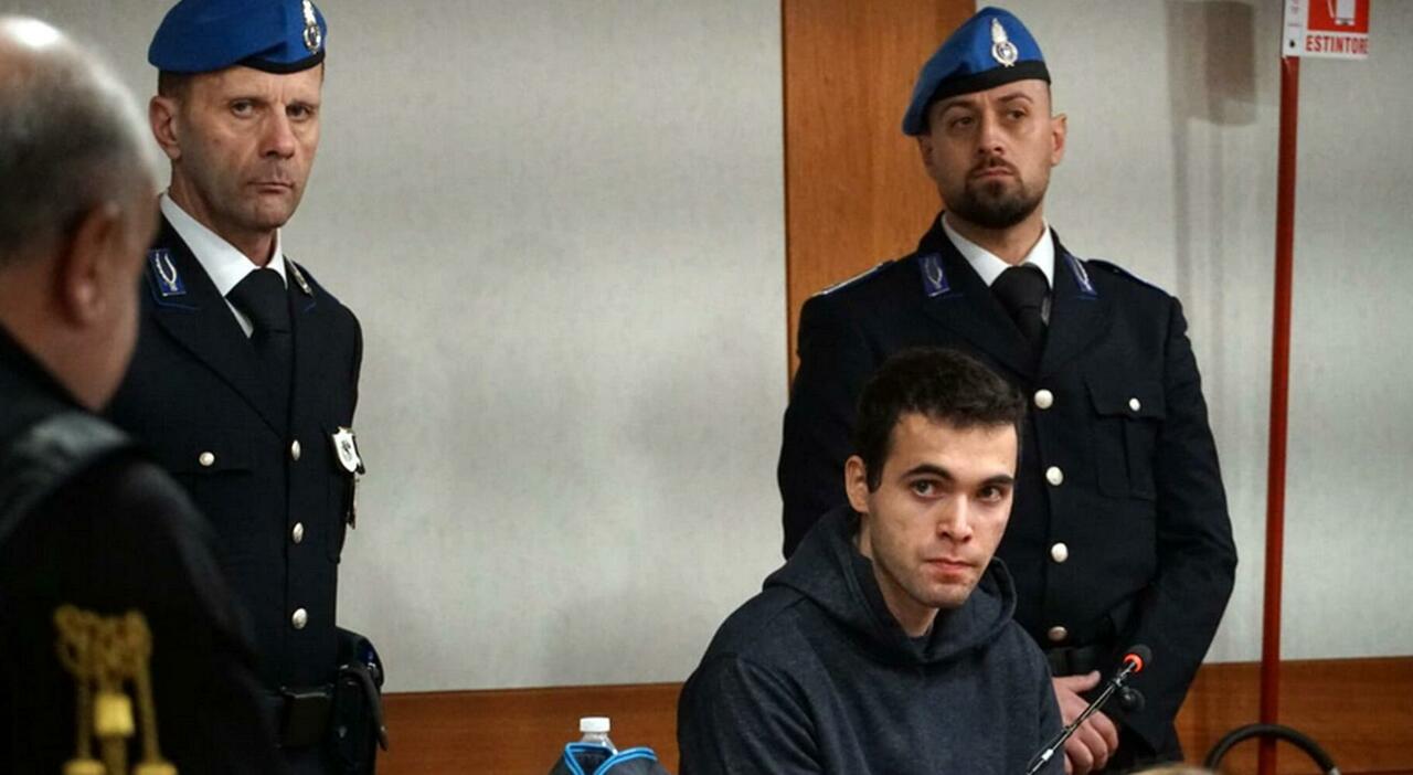 Filippo Turetta cambia cella: in carcere ora è tra i «detenuti comuni». Dai "protetti" è passato alla media sicurezza. I legali preoccupati: torni dov