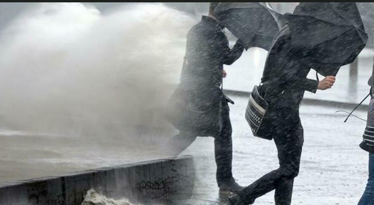 Vento a 117 Km/h sulle Marche, in arrivo forti mareggiate: allerta arancione sulle Marche da stasera (e per tutta la giornata di domani). Poi, neve e gelate. Le previsioni meteo