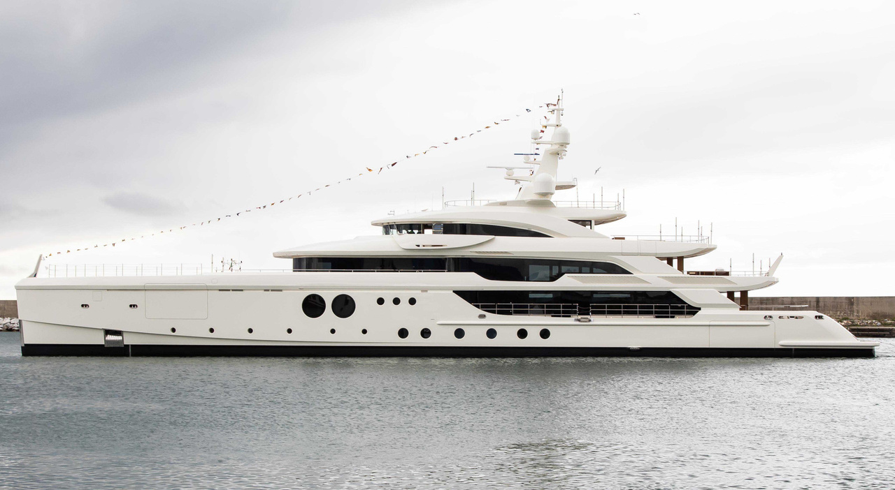 Il nuovo mega yacht full custom di 67 metri di Benetti