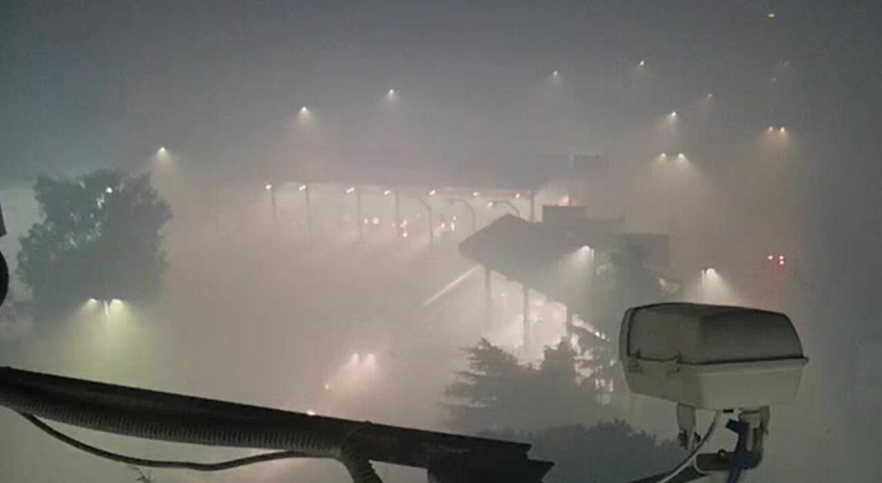 Nebbia a Napoli e in Campania dopo i fuochi d