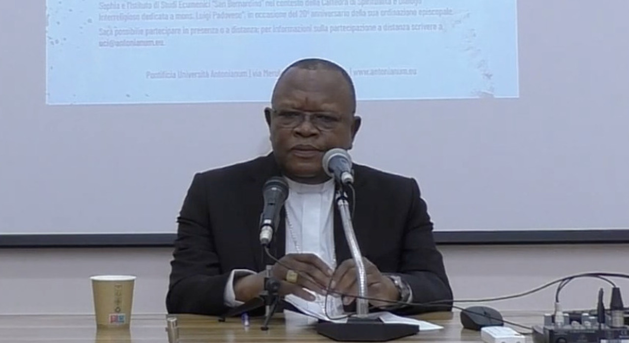 L'umiliazione del Cardinale Ambongo: Un gesto di disprezzo all'aeroporto di Kinshasa