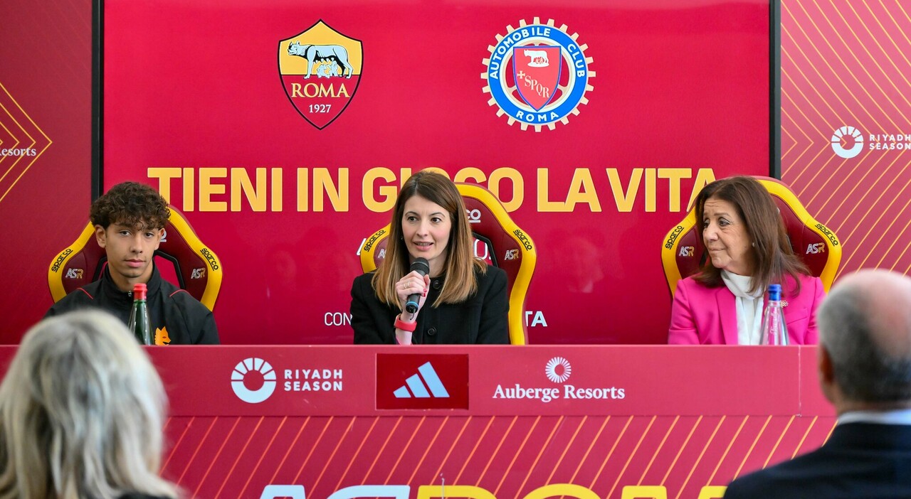 Al centro la CEO dell’AS Roma Lina Souloukou ed a destra il Presidente dell’Automobile Club Roma Giuseppina Fusco