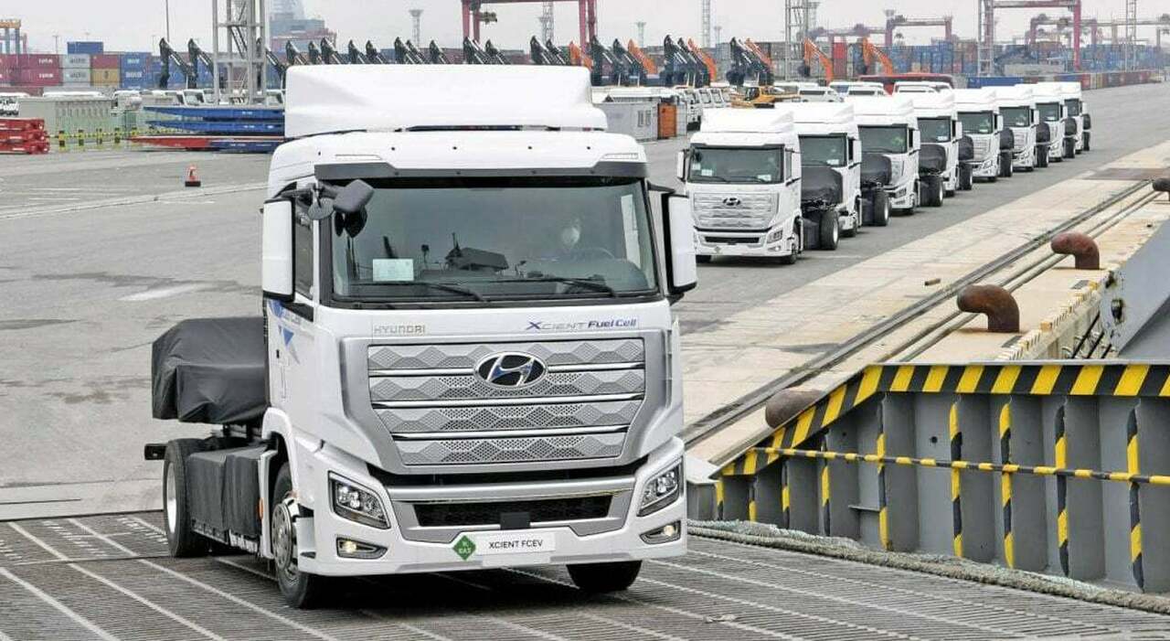 I camion a idrogeno XCient Fuel Cell di Hyundai