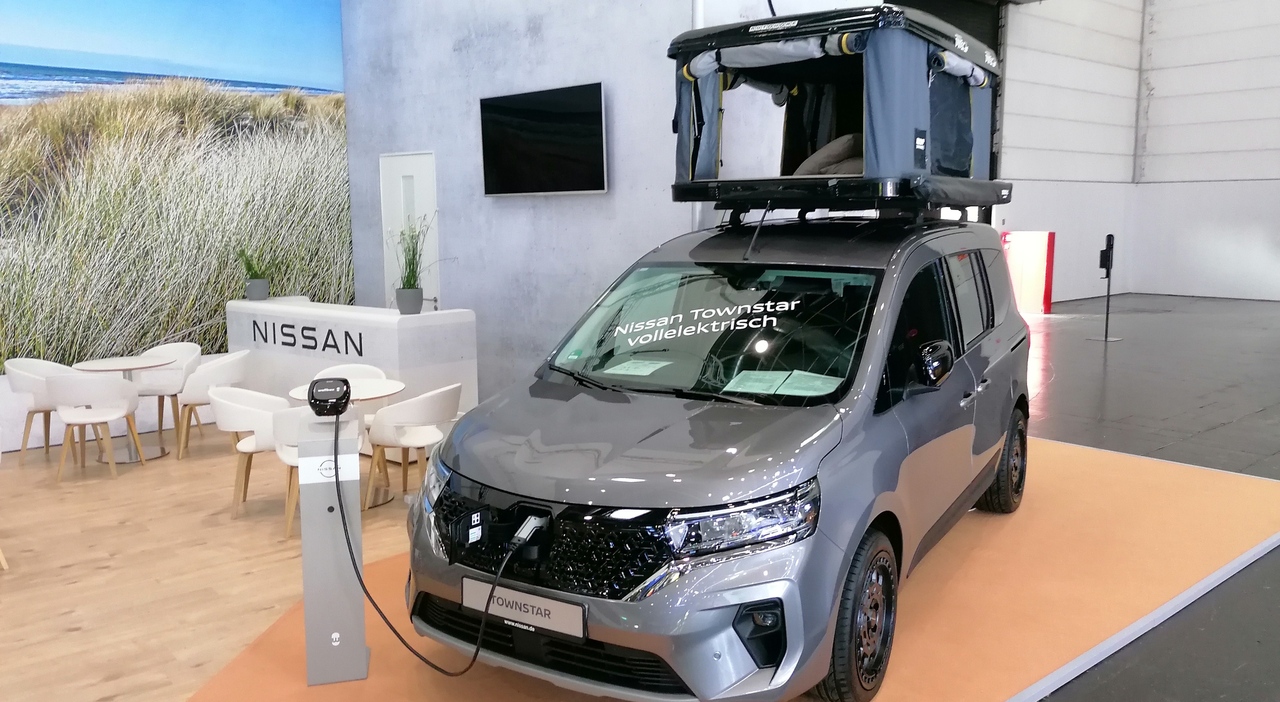 Nissan Townstar, il camper con due posti letto e a zero emissioni al Caravan Düsseldorf
