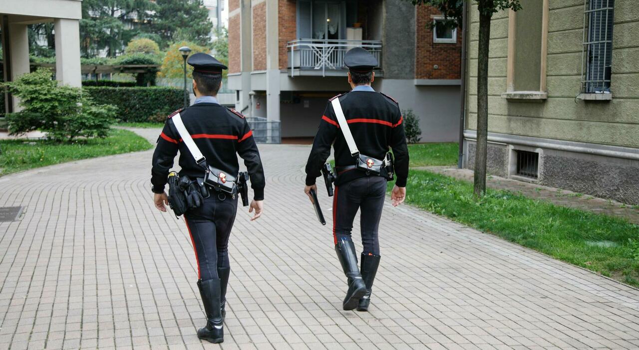 Spara in strada al figlio della compagna, arrestato. Ragazzo di 18 anni colpito all