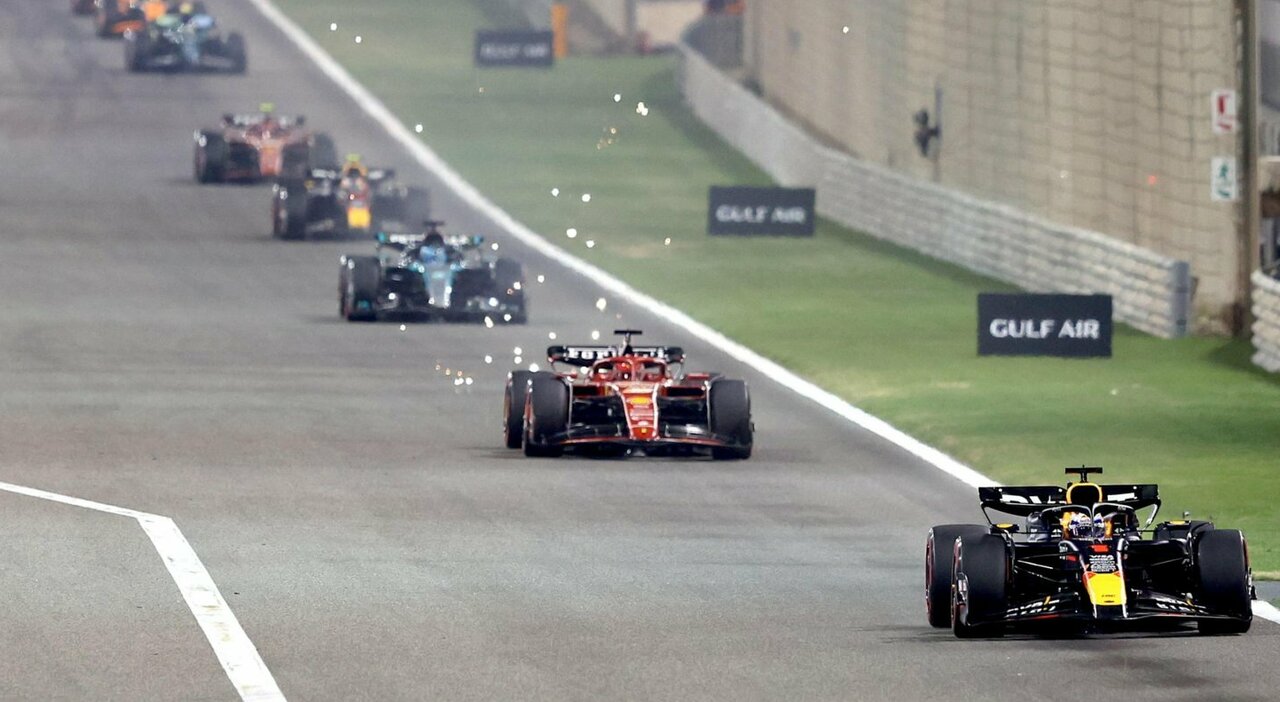 Jeddah Grand Prix Weekend: Teams Prepare and Sainz Suffers Health Scare