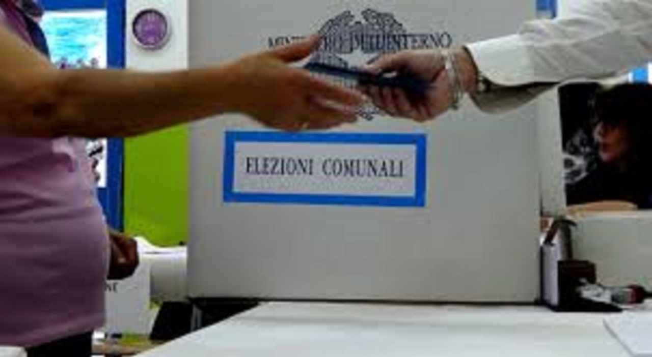 Elezioni comunali, quattro candidati sindaco: 22 liste in campo e oltre 700 aspiranti i al Consiglio