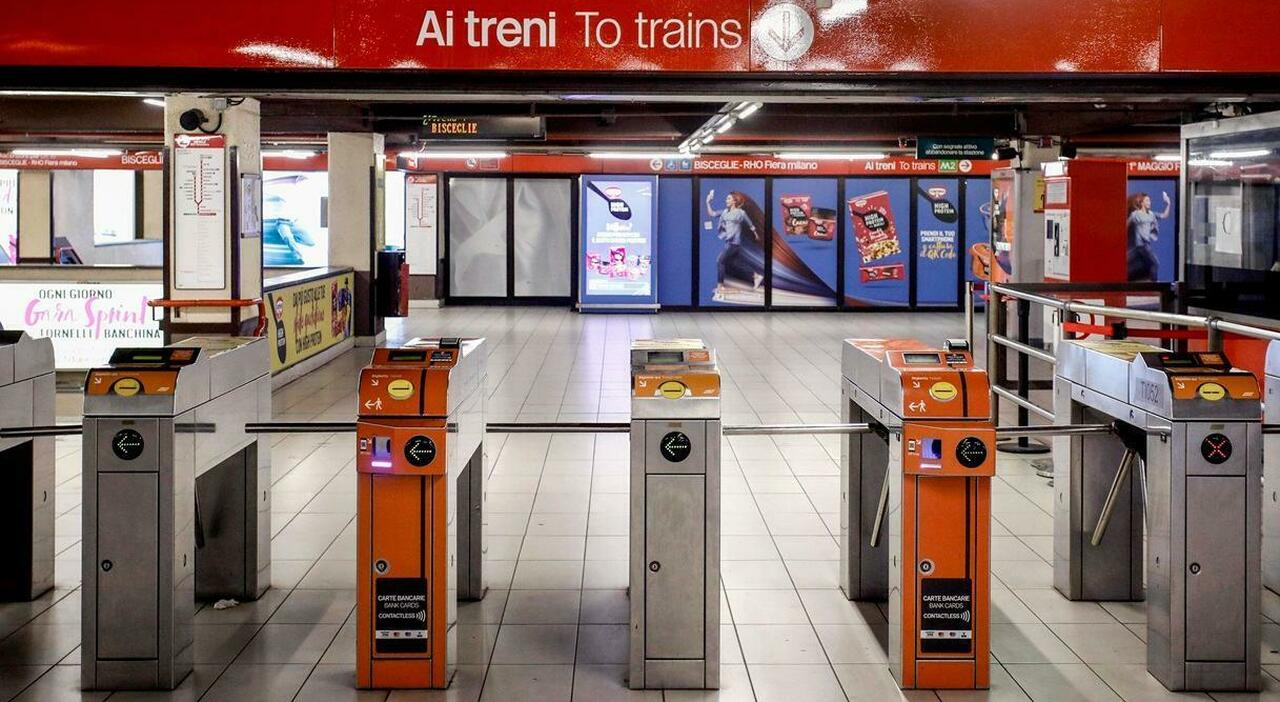 La linea rallenta i treni per salvarlo, poi il servizio riprende regolarmente