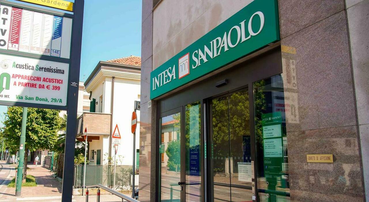 Raggirato dal finto bancario con la tecnica del "vishing": Intesa San Paolo condannata a risarcire il correntista