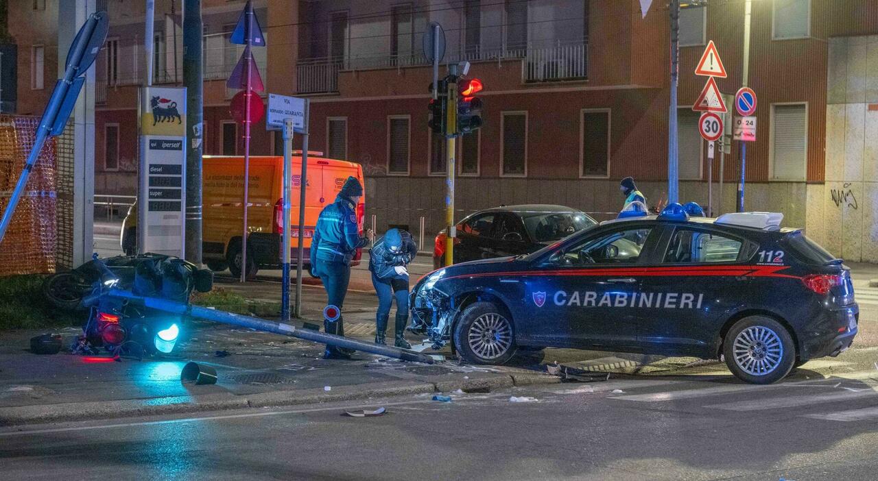 Ramy fugge dai carabinieri con un amico in sella a uno scooter e si schianta contro un muro: muore a 19 anni