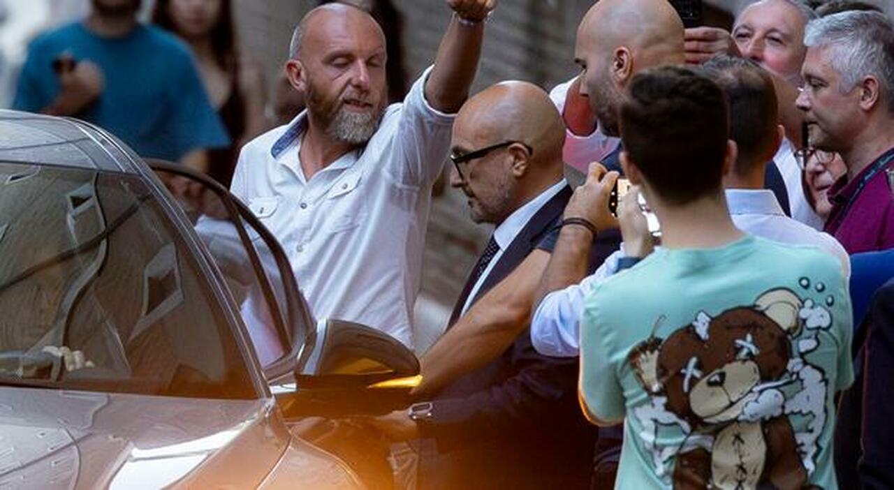 Sangiuliano si dimette, la ricostruzione: «Lascio, odio politico-mediatico». Meloni: «Un uomo onesto». Alla ...