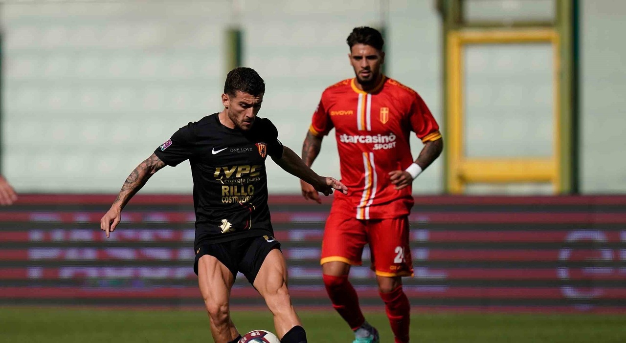 Messina-Benevento 0-0: gli stregoni conservano la vetta