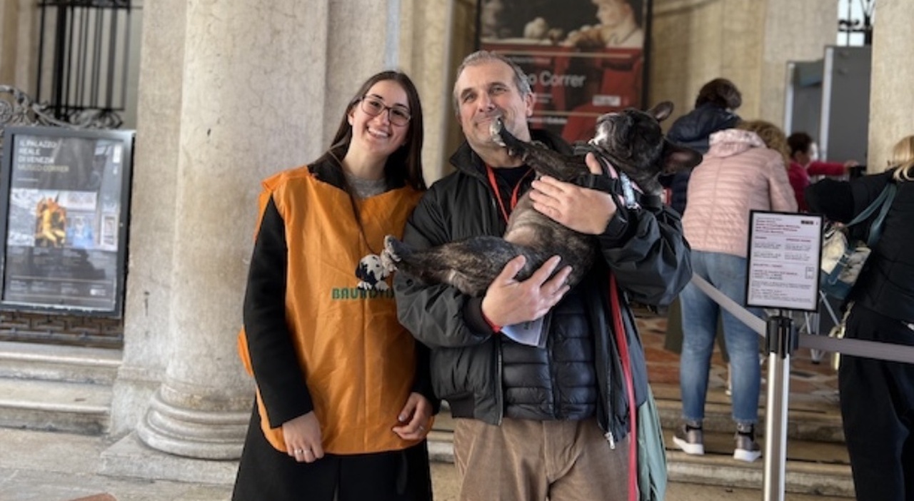 Primo tour italiano del Dogs & Museum Road Show con servizio di dog sitting