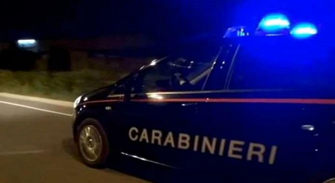 Bari, lasciato per strada in fin di vita: 57enne in prognosi riservata. Si indaga sul giallo