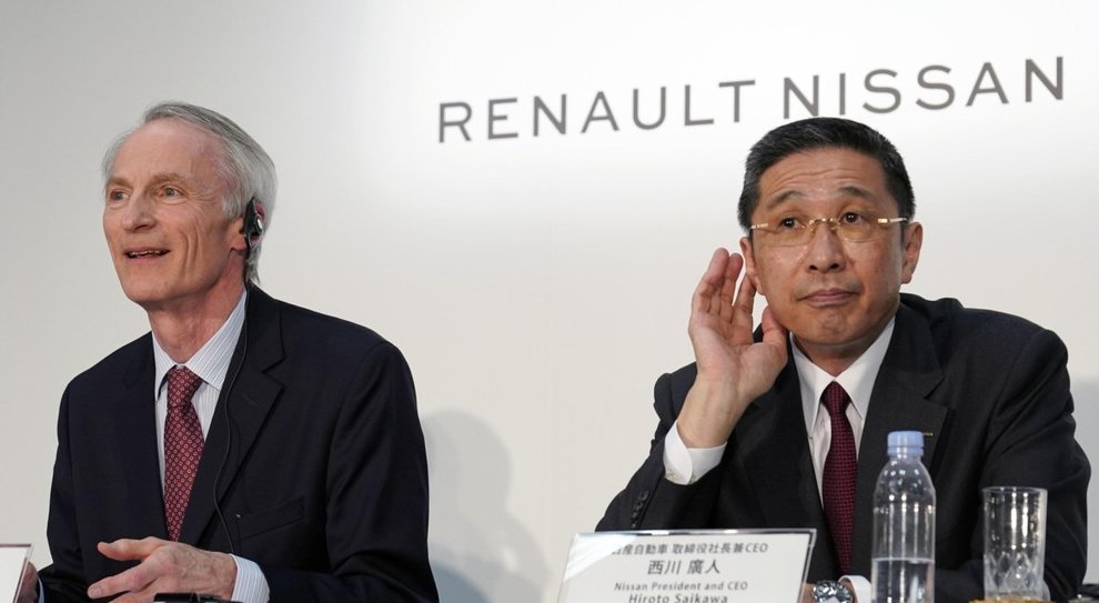 A destra l'amministratore delegato di Nissan, Hiroto Saikawa insieme a Jean Dominic Senard, numero uno di Renault