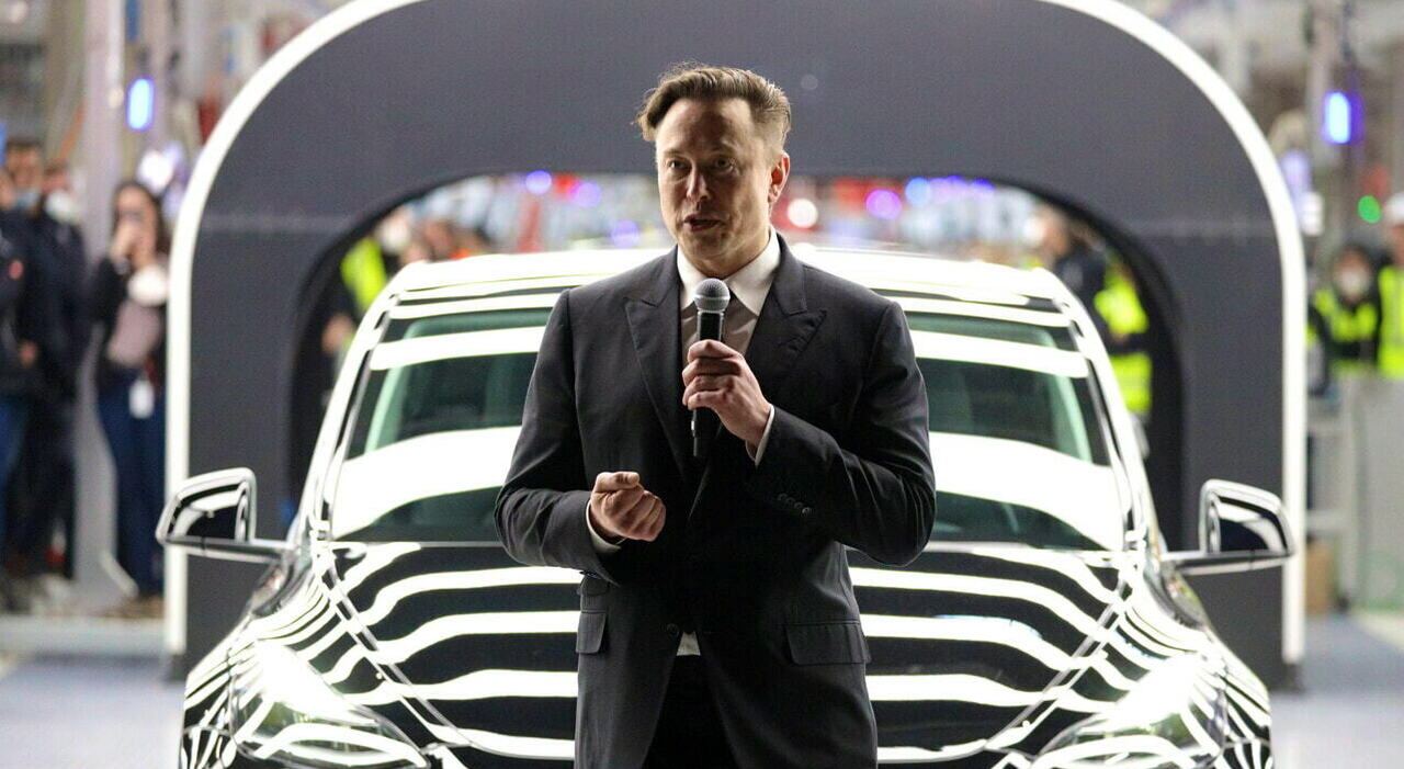 Elon Musk all'inaugurazione della Gigafactory di Berlino