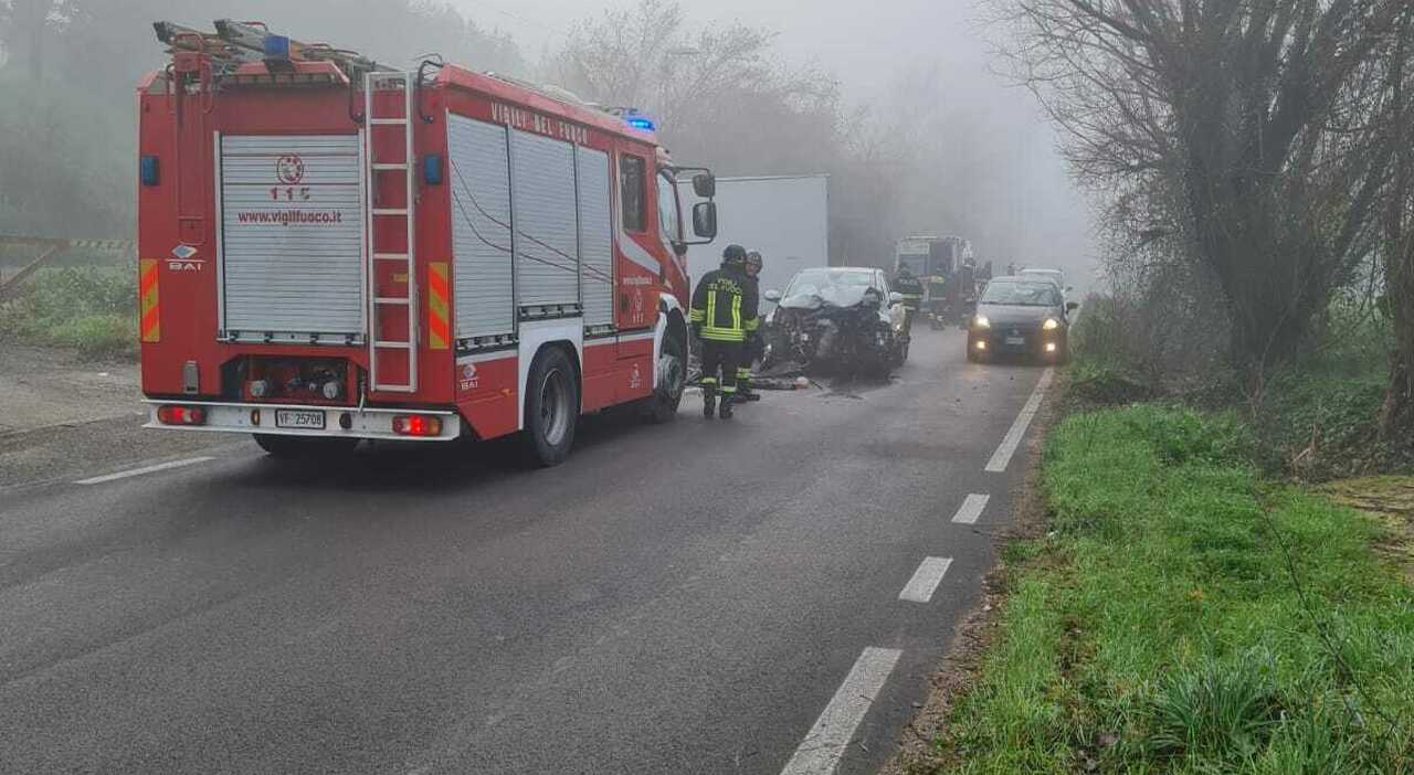 Scontro tra un auto e un furgone a Cassino ferita una ragazza