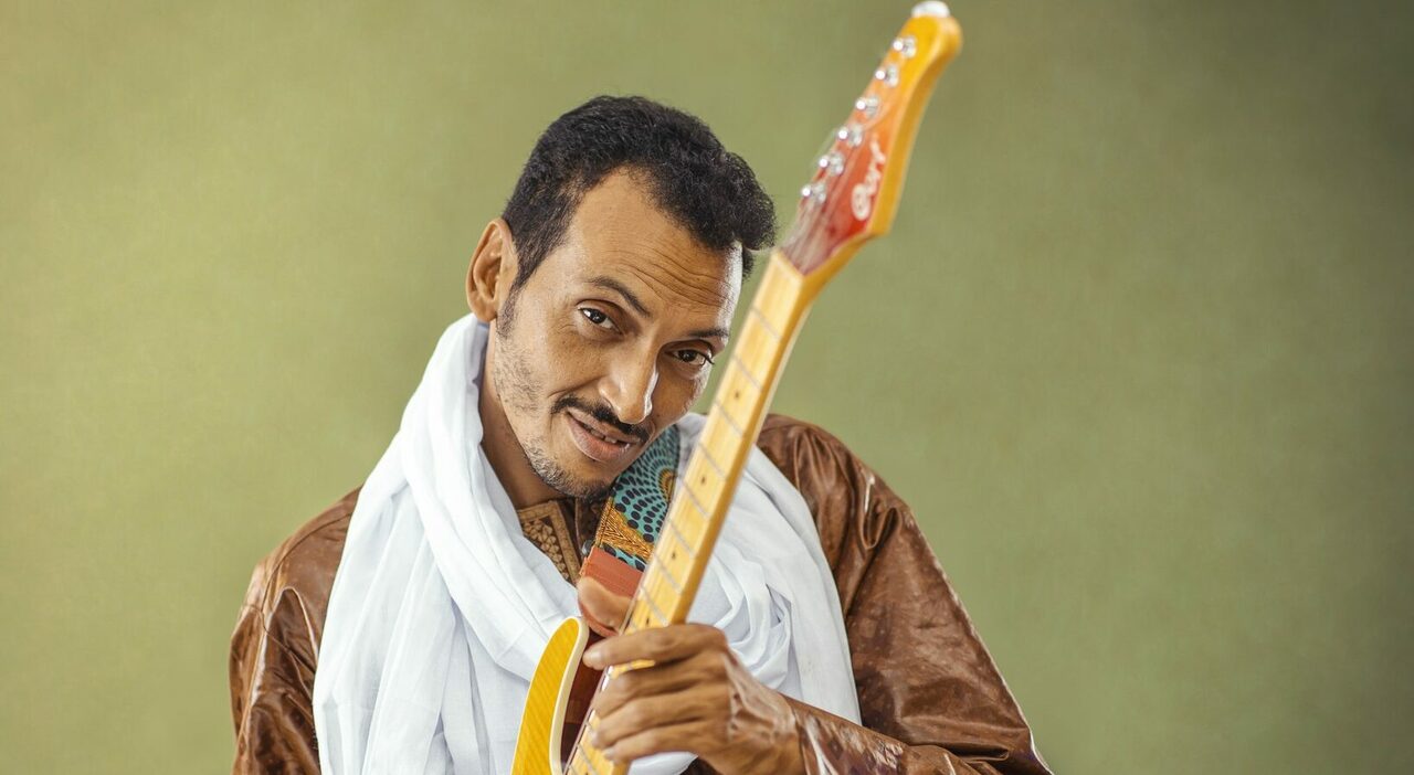 Bombino, «il sultano delle sei corde», inaugura la XXIX edizione di «Ethnos»  a San Giorgio a Cremano