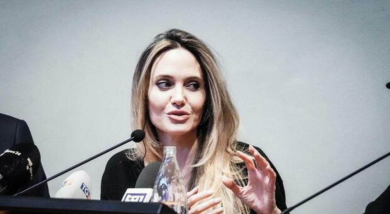 Angelina Jolie: «Vi rendete conto che ho cucinato gli spaghetti a un italiano? È folle. Baricco scrive come un regista»