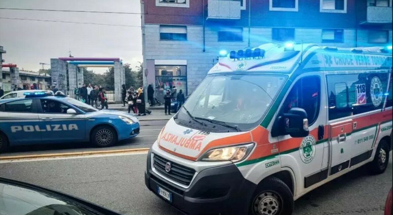 Genova, due sorelle cadono dal quarto piano: una muore, l