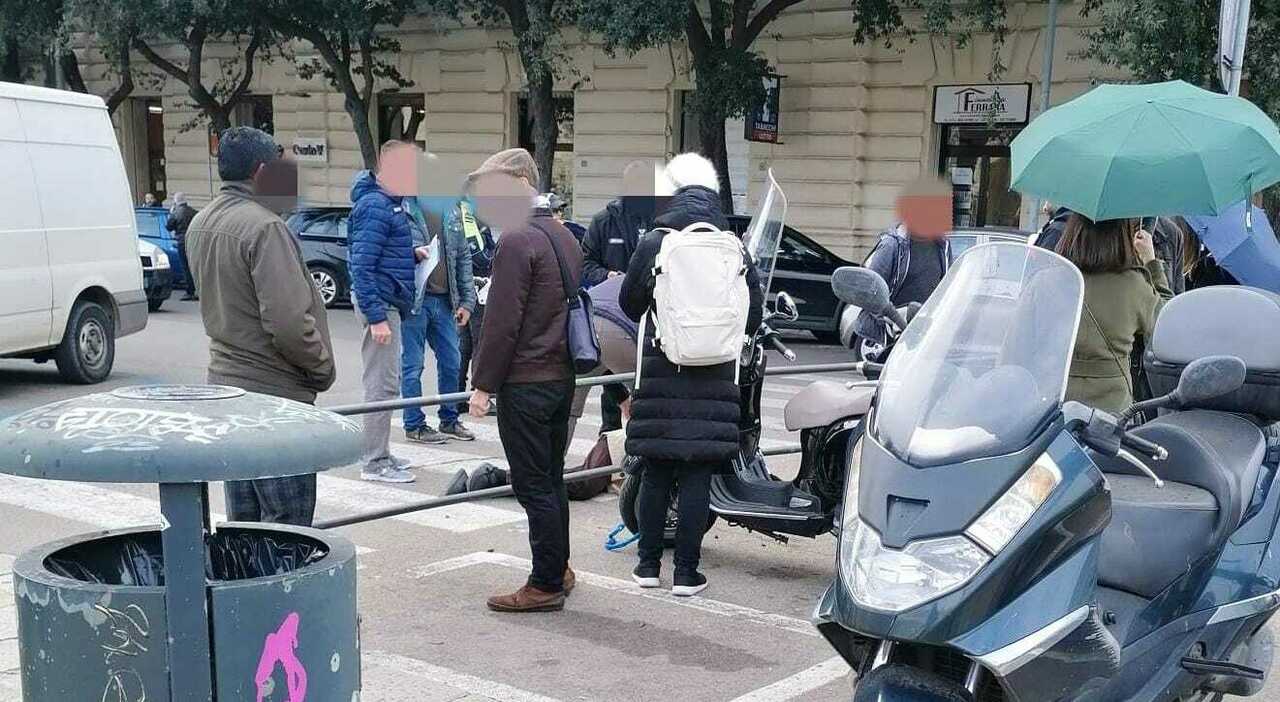 Accusa un malore, cade in strada e perde i sensi. Rianimato dal 118, è in ospedale