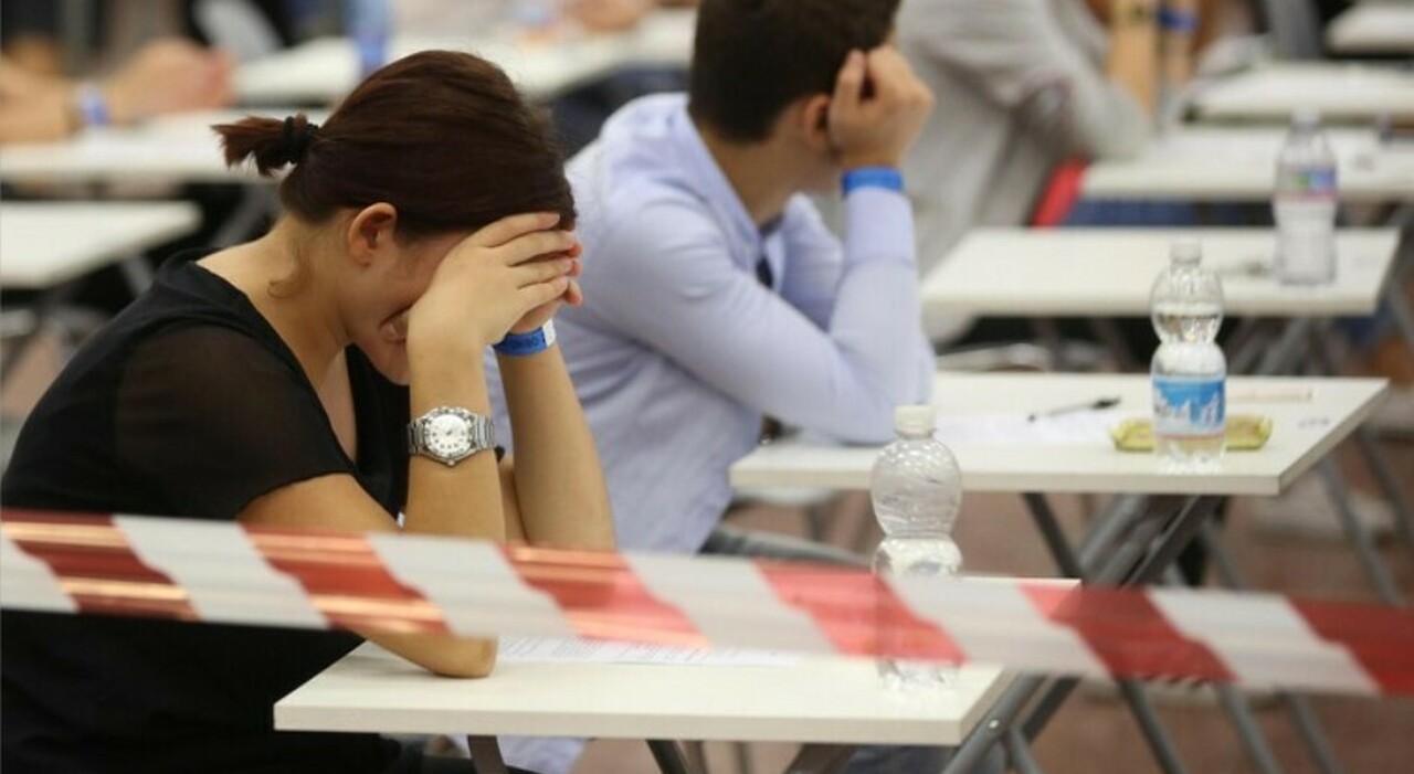 Facoltà di Medicina, verso lo stop ai test: «Primo semestre libero, poi le graduatorie». Cosa cambia e quanti posti ci saranno in più