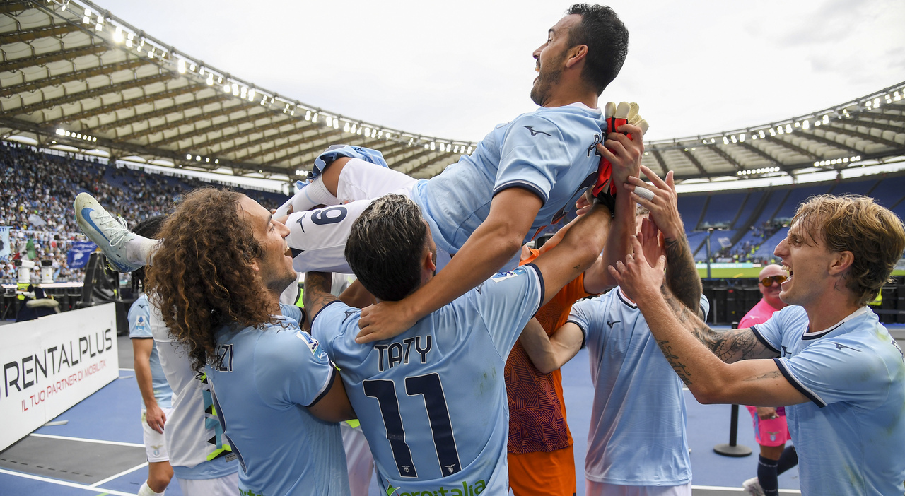 La Lazio vola con Zaccagni e Pedro: 2-1 in rimonta sull'Empoli e aggancio alla Juventus