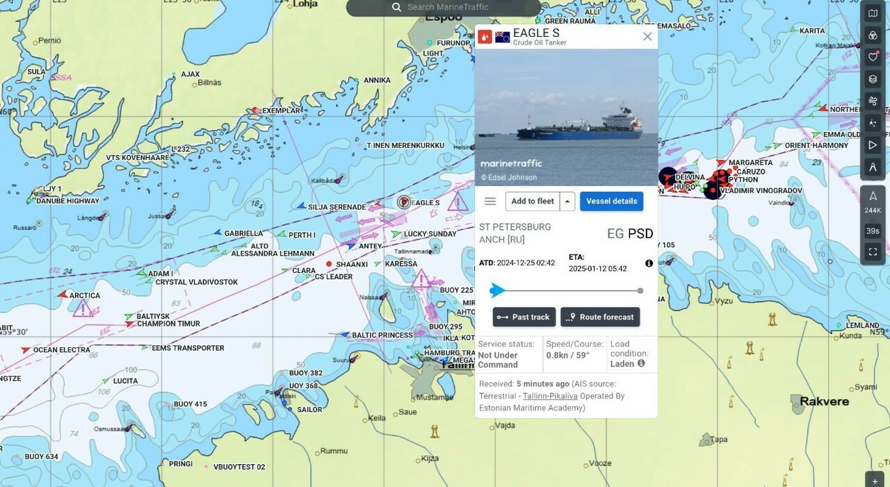 Mar Baltico, cavo sottomarino tra Finlandia e Estonia fuori uso: sospetti sulla petroliera Eagle S (della flotta ombra russa), nell