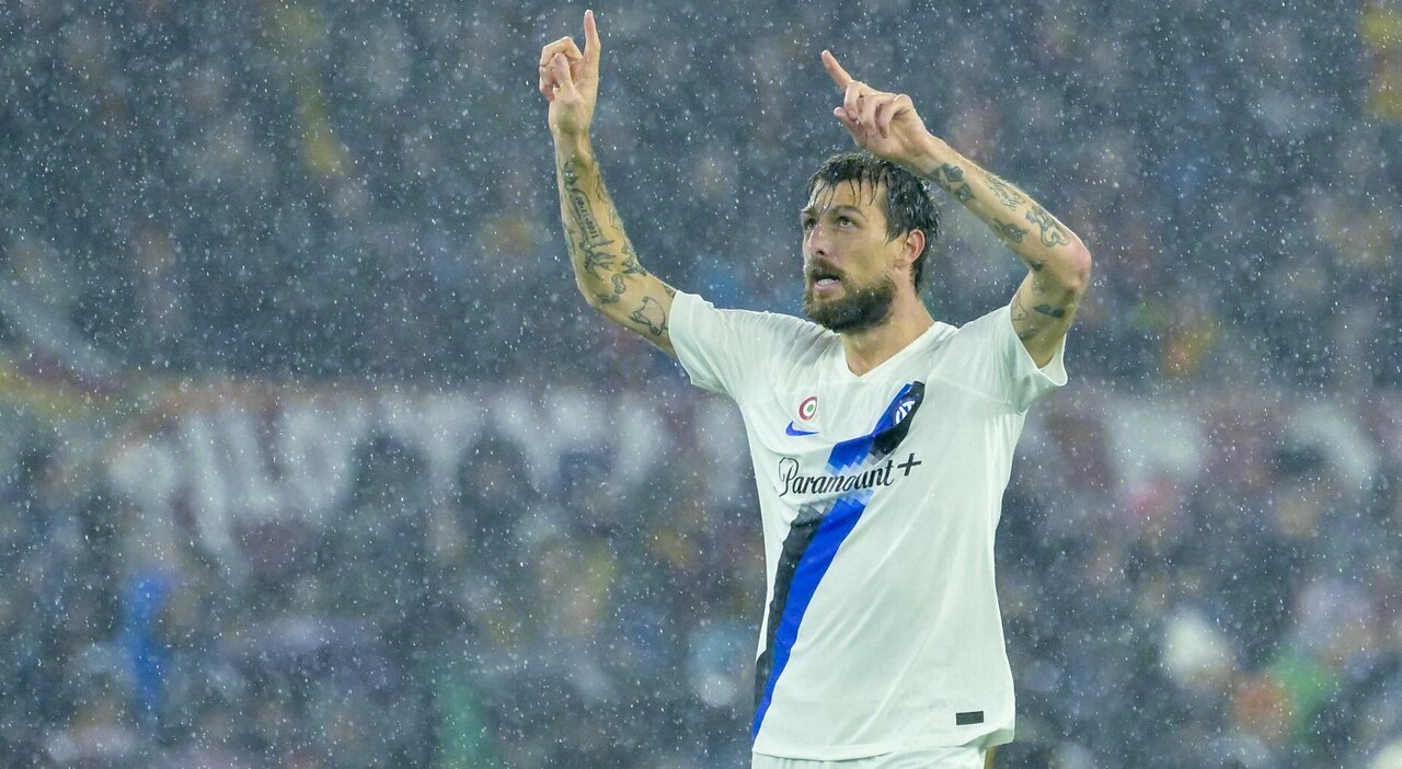 Controversial Victory: Inter Triumphs Over Roma Amid Acerbi's Unsportsmanlike Conduct