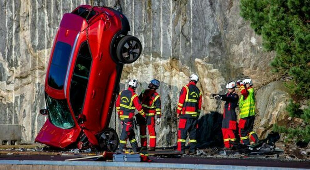 Ecco un'immagine del crash test più estremo mai eseguito da Volvo Cars