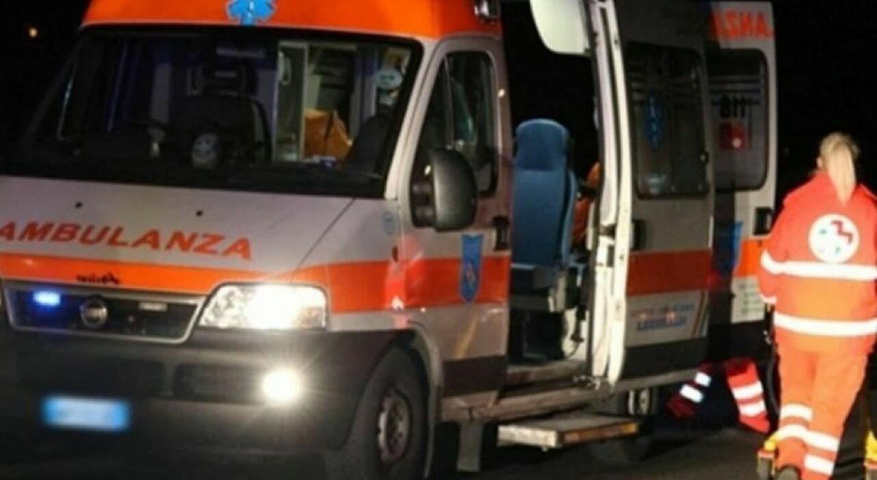 Uomo trovato morto nella notte nella sua auto: l