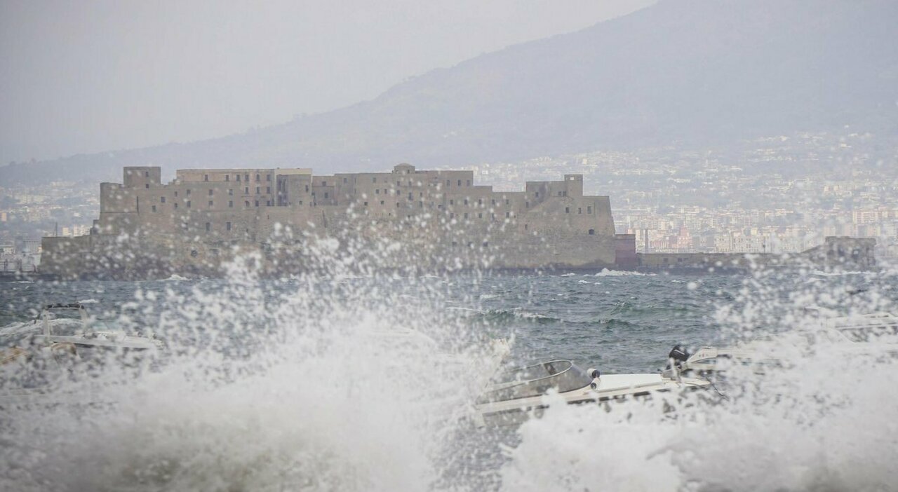 Meteo Napoli domani, allerta meteo gialla in Campania