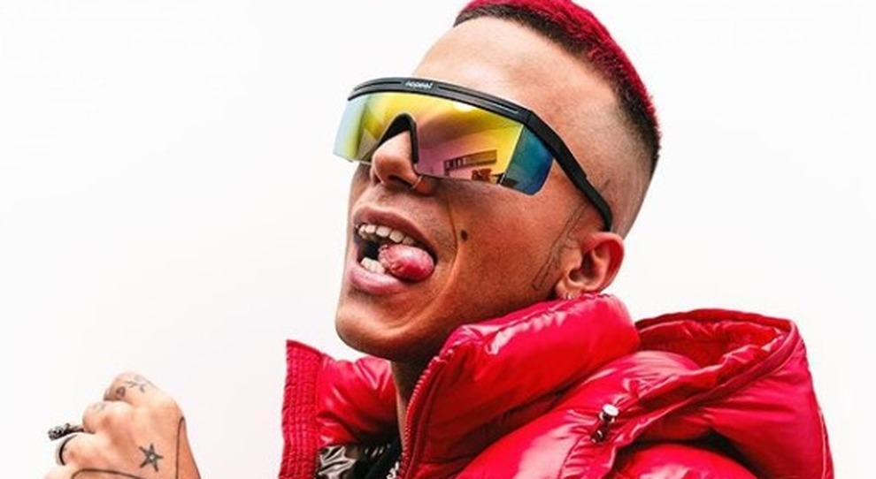 Chi è Sfera Ebbasta: la discoteca a Corinaldo era piena per il suo concerto