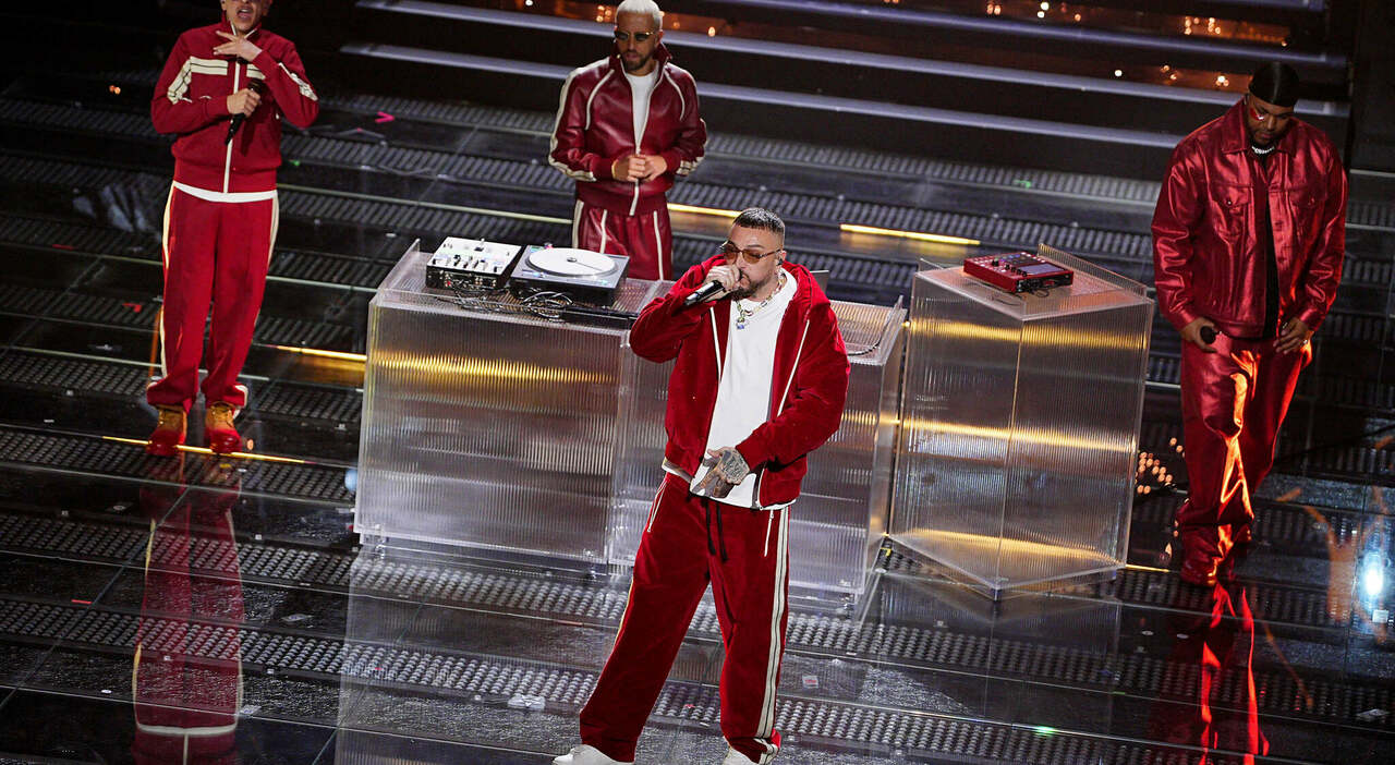 Sanremo 2025 Performance Photo