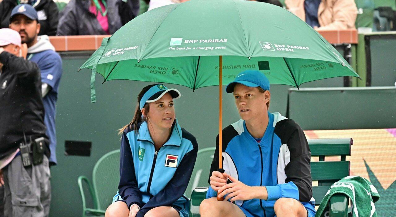 Rain Disrupts Indian Wells Semifinal Between Sinner and Alcaraz