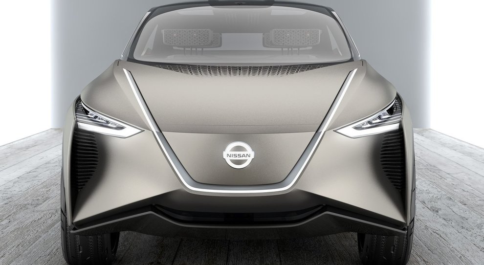 Il frontale della Nissan IMx Kuro concept esposta a Ginevra