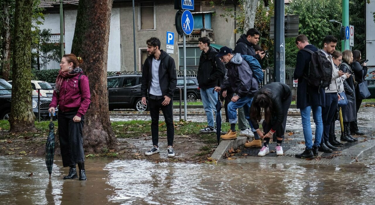 Scuole Chiuse Domani Da La Spezia A Massa Carrara E Grado, Ecco L ...