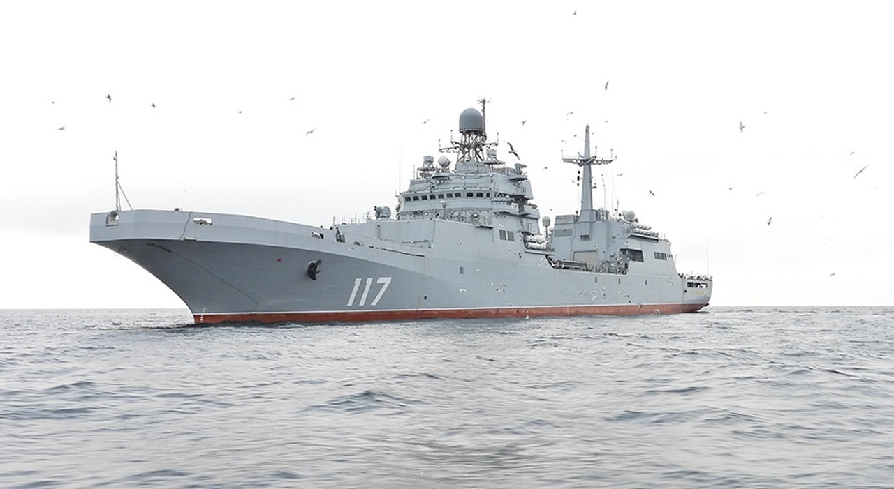 With the imposing “Pyotr Morgunov” fleet, Putin relaunches his attacks in the Black Sea