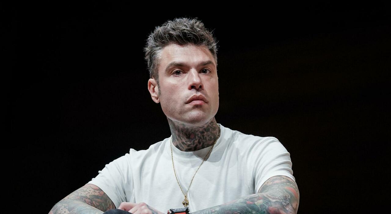 🔴 FEDEZ, IL PRIMARIO ROMPE IL SILENZIO DOPO IL MALORE: "LA TAC DICE CHE..." LA TRAGICA NOTIZIA